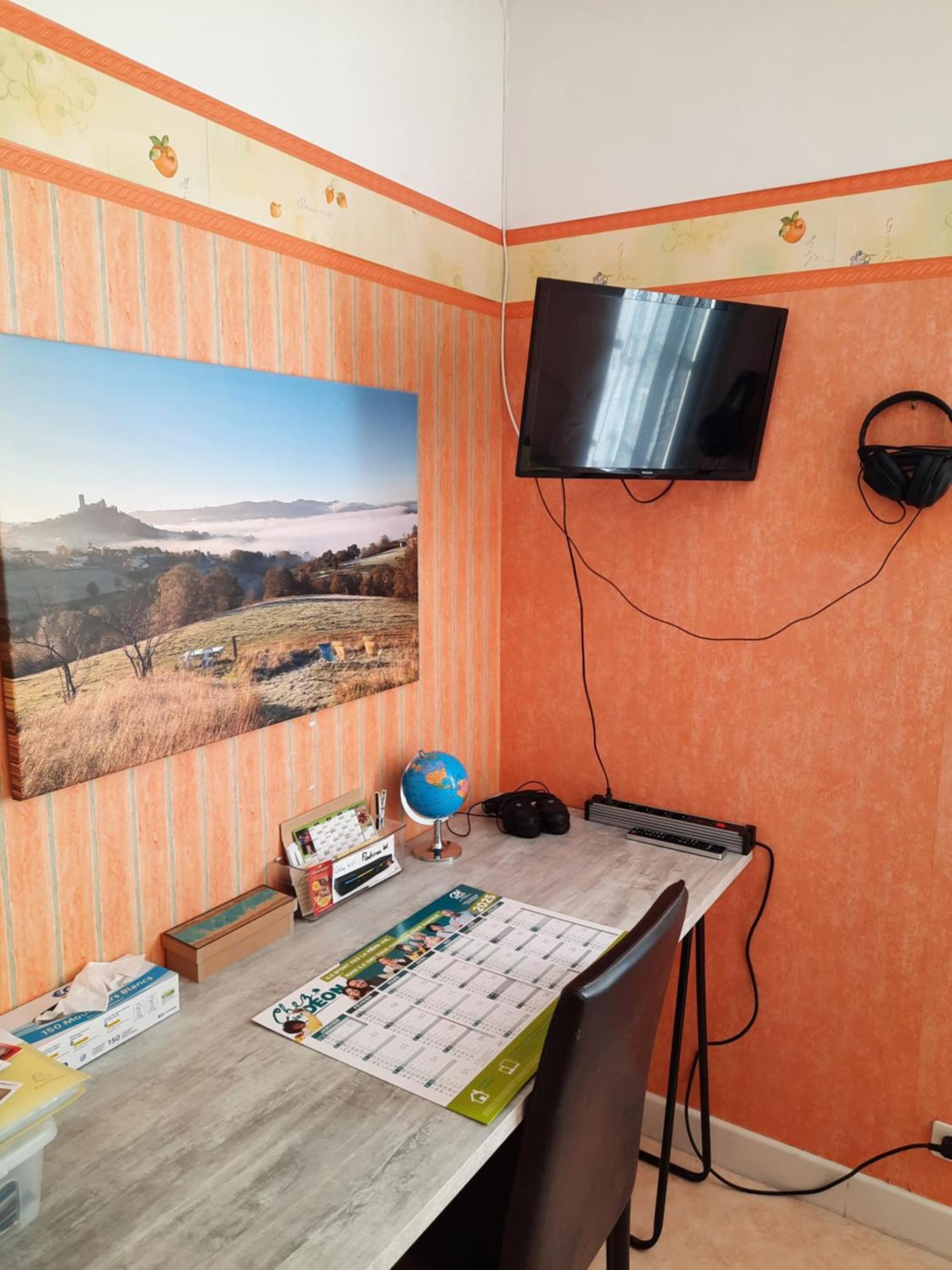 Les Coteaux De Planeze, Ideal Deplacement Pro, Chambres Individuelles Lit 160 Television Saint-Laurent-les-Tours Kültér fotó
